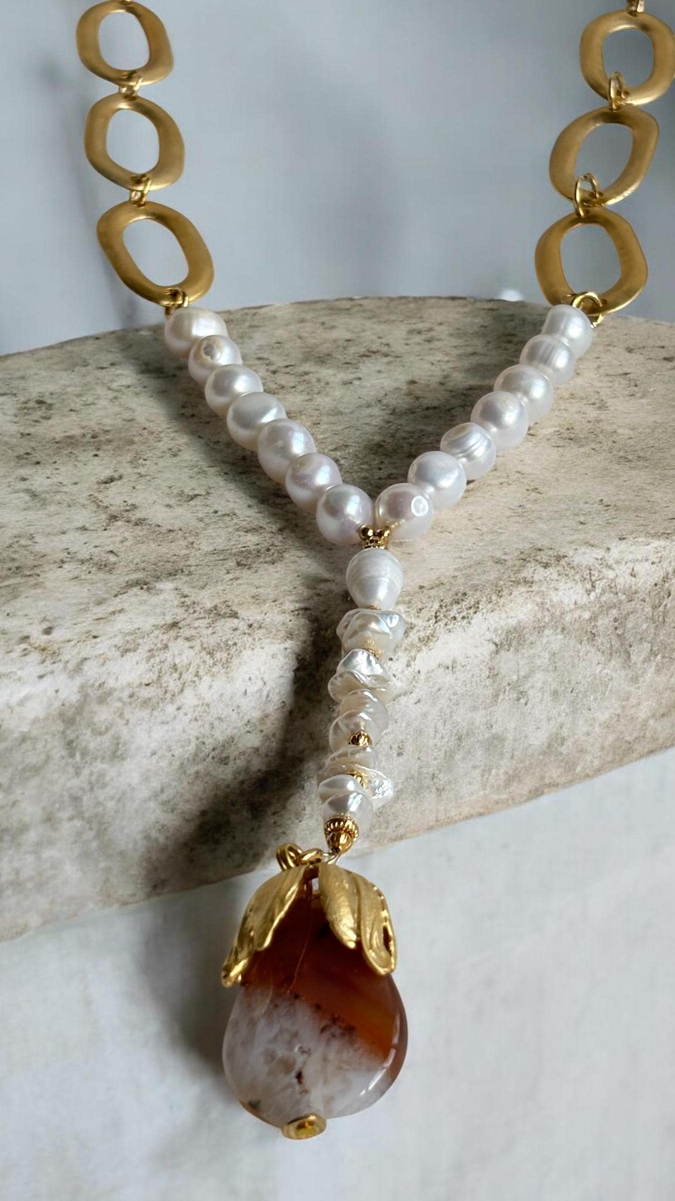 Handmade Pearl Agate Mother of Pearl Necklace, Gold Plated Boho Elegant Jewelry